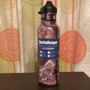 NWT bottlekeeper mossy oak beer holder